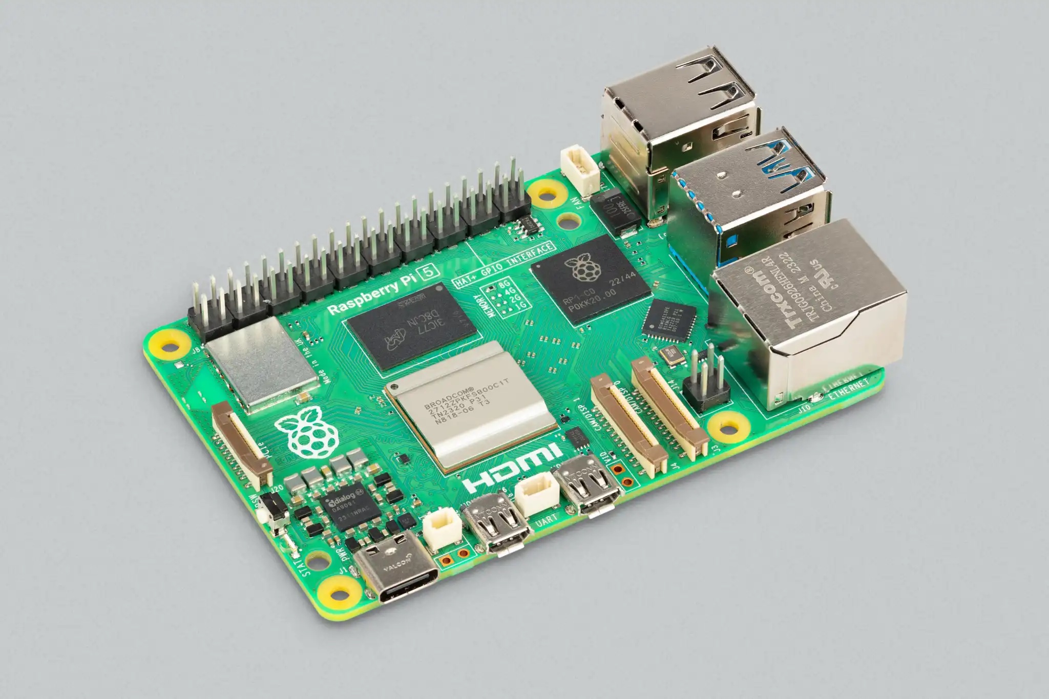 Raspberry Pi 5: The Everything Computer - Optimized 8